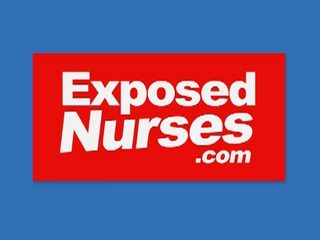 Exposé infirmières: charmant rousse infirmière en latex uniforme obtient coquin